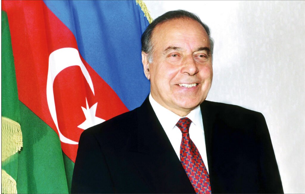 ULU ÖNDƏR HEYDƏR ƏLİYEVİN AZƏRBAYCANÇILIQ MƏFKURƏSİ VƏ YENİ DÖVR AZƏRBAYCANI