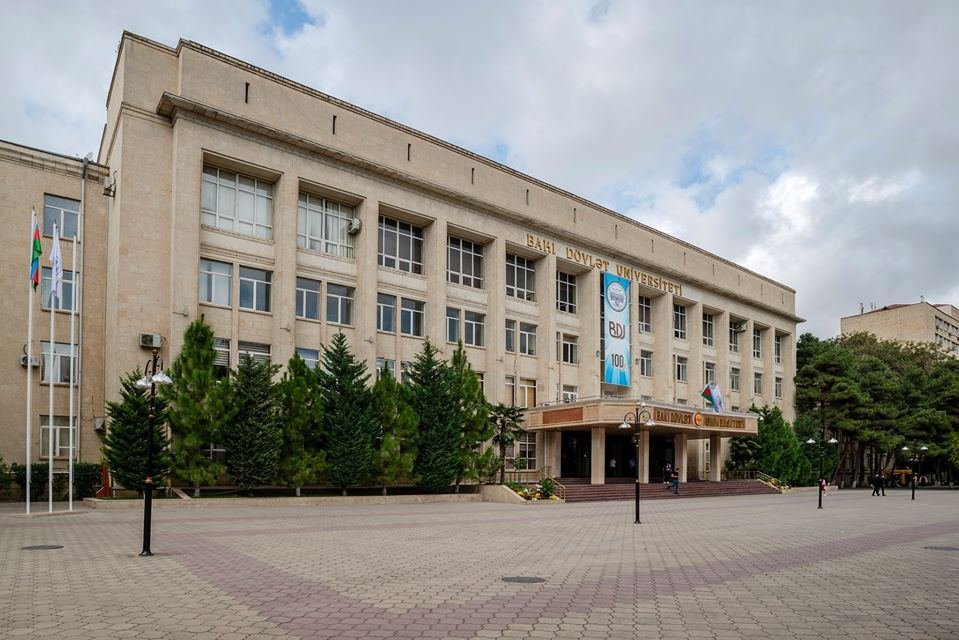 103 YAŞLI BAKI DÖVLƏT UNİVERSİTETİ