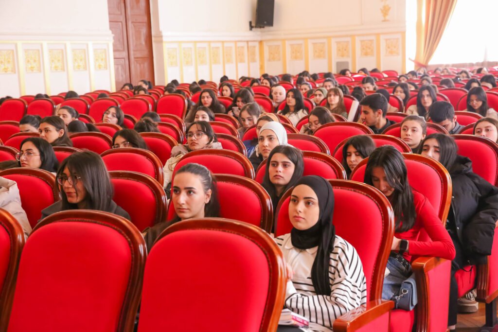 PEDAQOJİ UNİVERSİTETDƏ TƏLƏBƏPLUS KARTI İLƏ BAĞLI İNFOSESSİYA KEÇİRİLİB